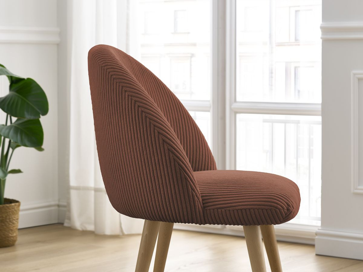Set LALIE-stoelen in corduroystof en Scandinavische houten poten