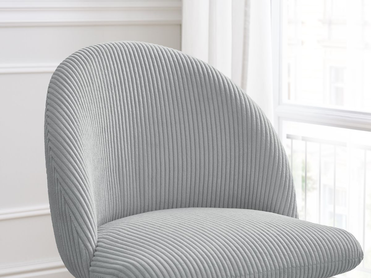 Set LALIE-stoelen in corduroystof en Scandinavische houten poten