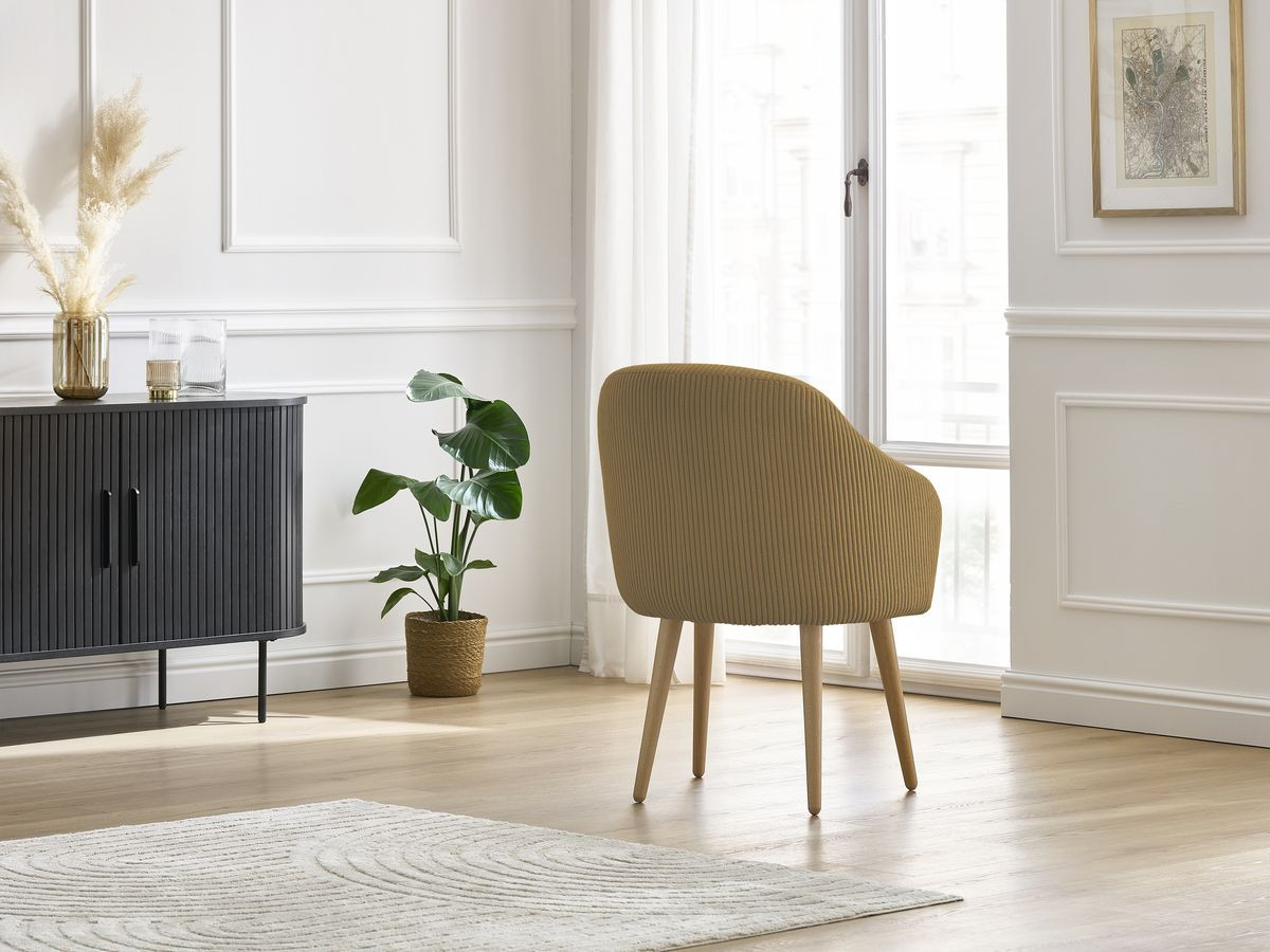 Set SOPHIE stoelen in corduroy stof en Scandinavische houten poten