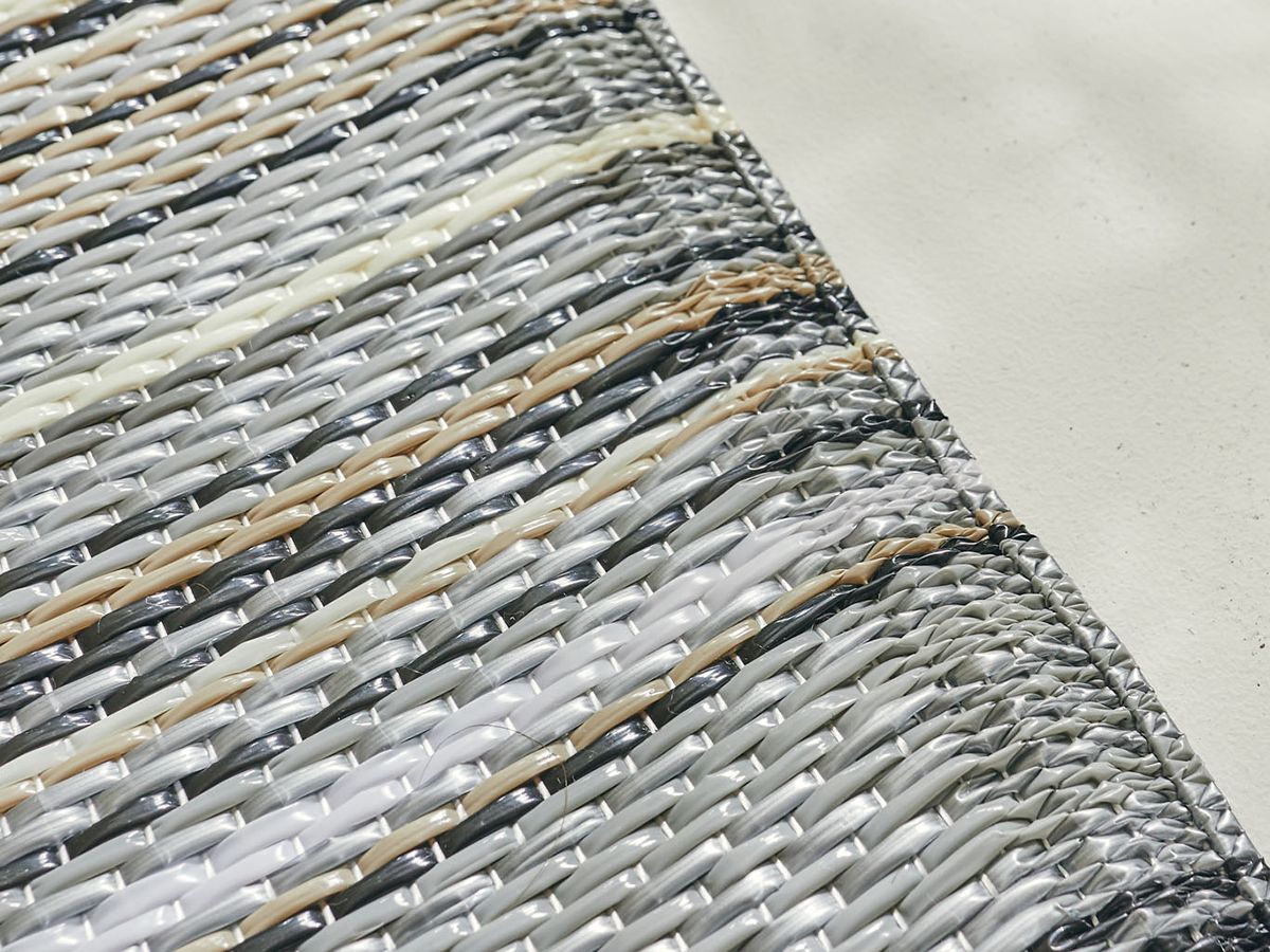 GNATA buitenkleed met abstract patroon