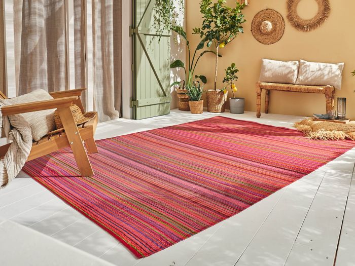 Tapis poils ras GNATA motif abstrait