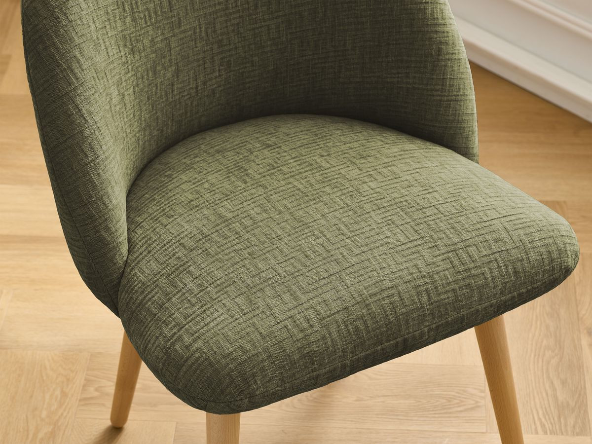 LALIE stoel met structuurstof en Scandinavische houten poten
