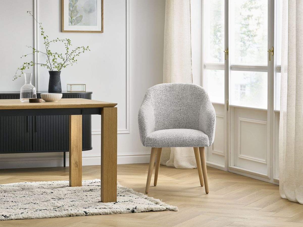 SOPHIE stoel in gevlekte stof en Scandinavische houten poten