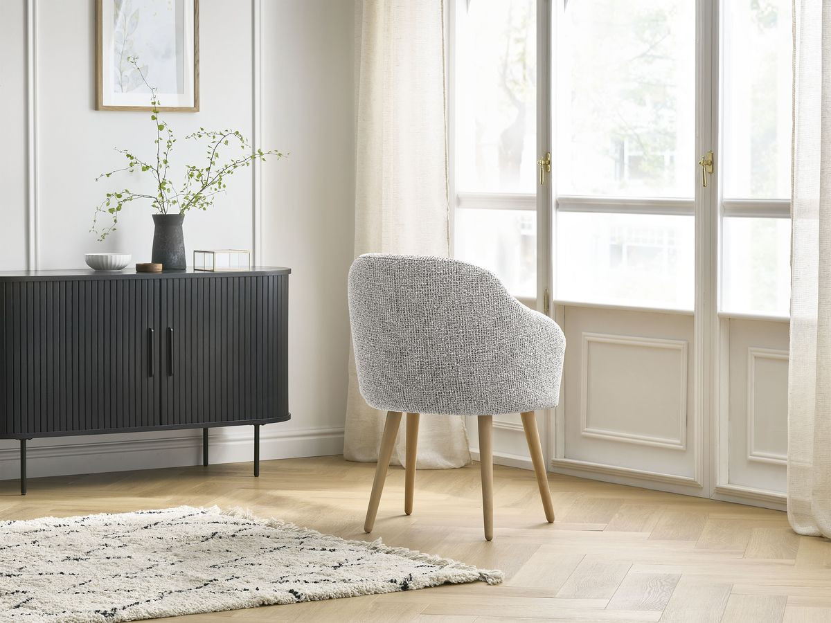 SOPHIE stoel in gevlekte stof en Scandinavische houten poten