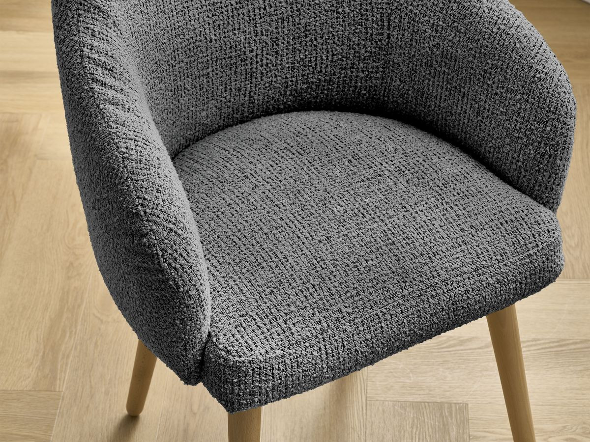 SOPHIE stoel in gevlekte stof en Scandinavische houten poten