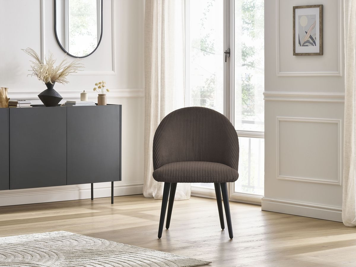 LALIE stoel in corduroy stof en zwarte Scandinavische poten