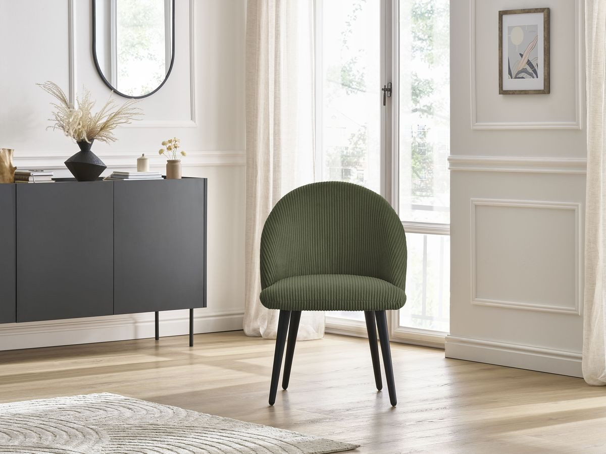 LALIE stoel in corduroy stof en zwarte Scandinavische poten