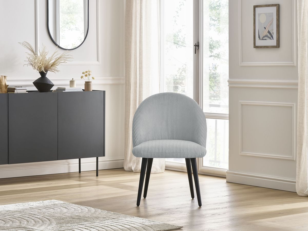 LALIE stoel in corduroy stof en zwarte Scandinavische poten