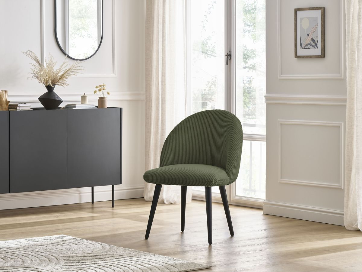 LALIE stoel in corduroy stof en zwarte Scandinavische poten
