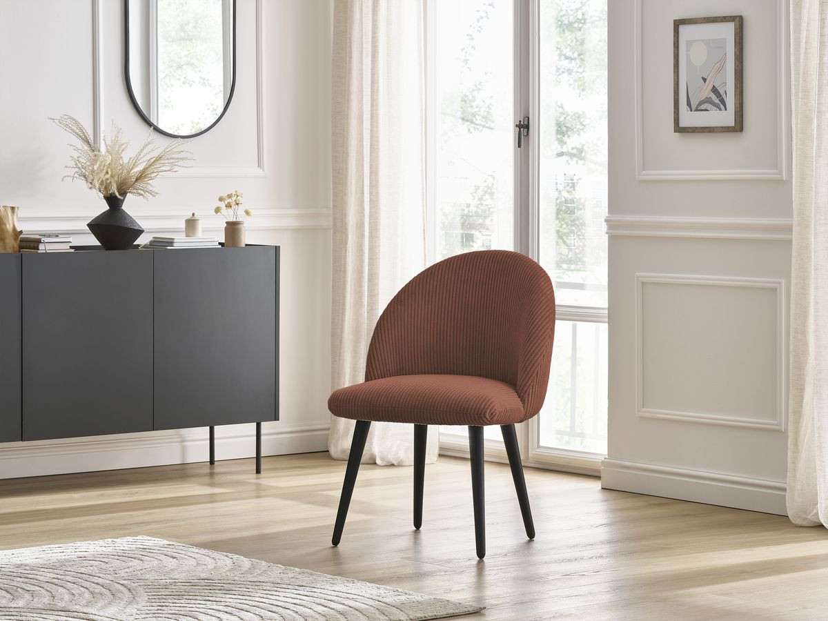 LALIE stoel in corduroy stof en zwarte Scandinavische poten
