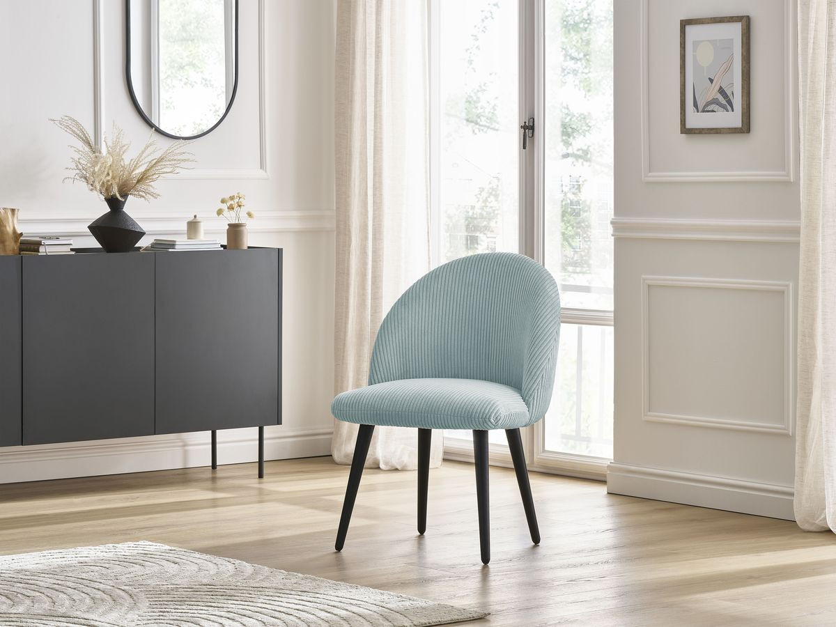 LALIE stoel in corduroy stof en zwarte Scandinavische poten