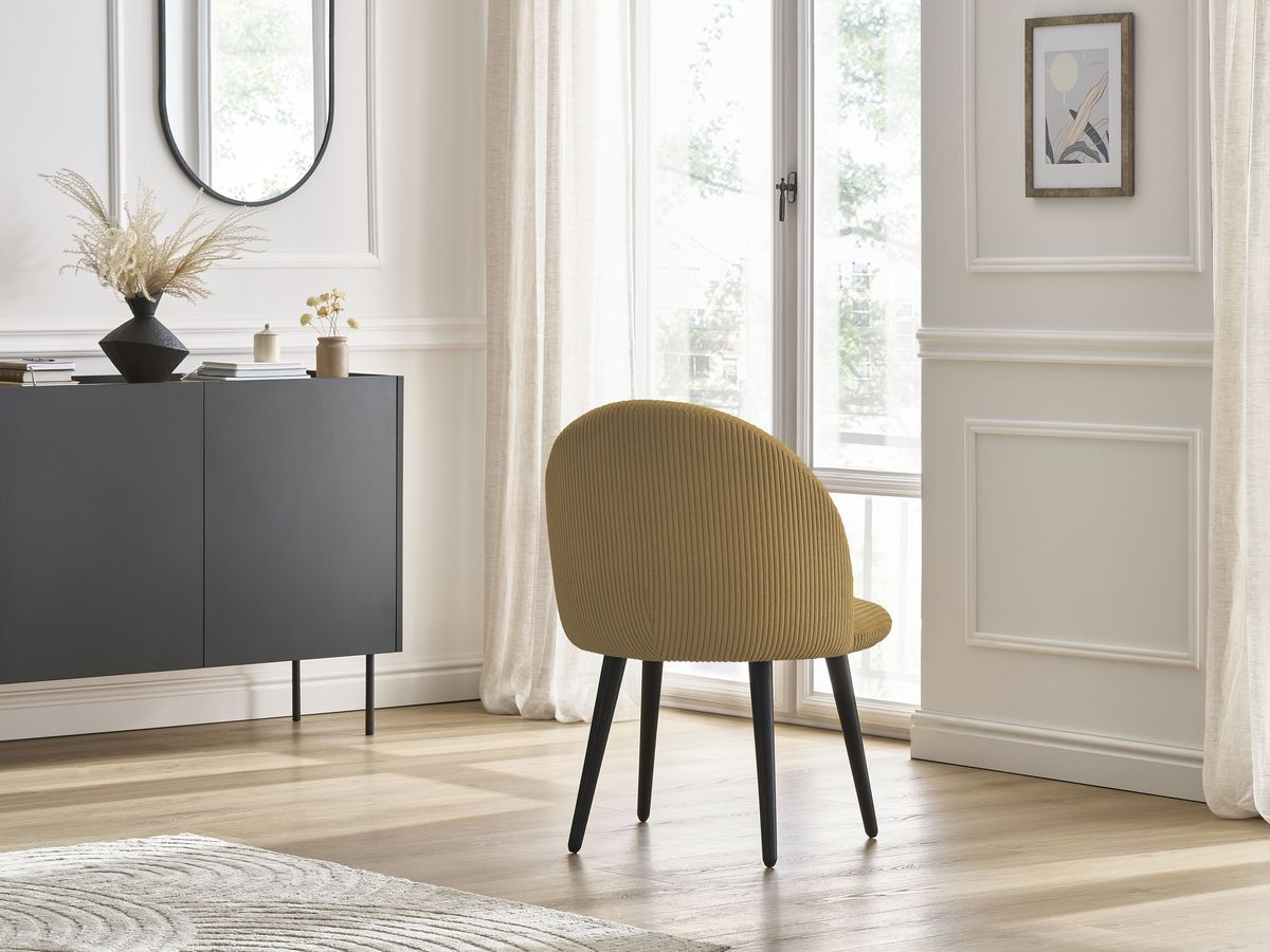 LALIE stoel in corduroy stof en zwarte Scandinavische poten