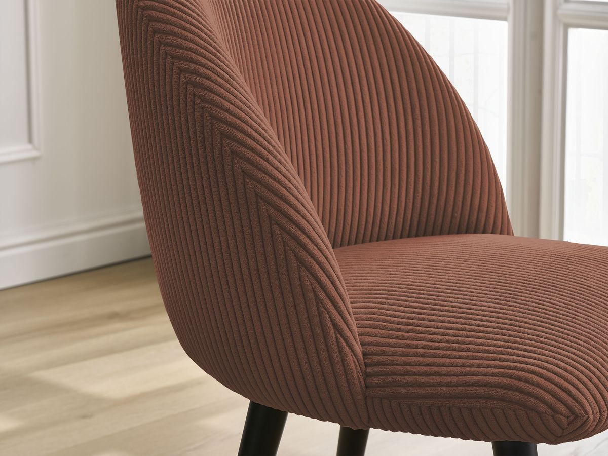 LALIE stoel in corduroy stof en zwarte Scandinavische poten