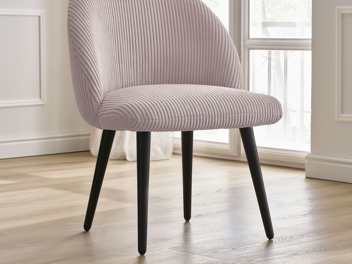 LALIE stoel in corduroy stof en zwarte Scandinavische poten