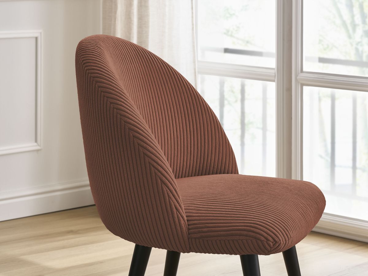 LALIE stoel in corduroy stof en zwarte Scandinavische poten
