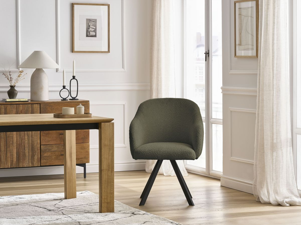 Chaise SOPHIE tissu bouclette et pieds étoile