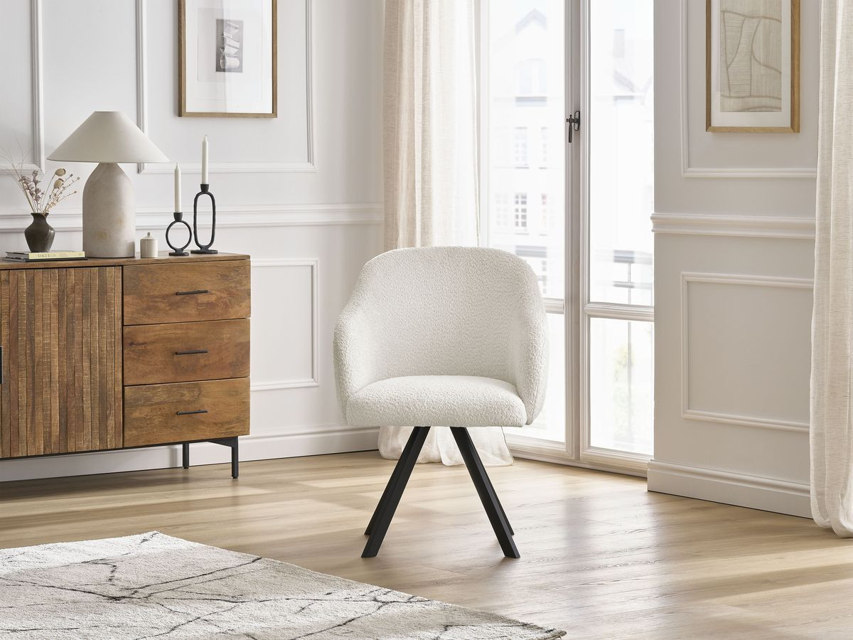 Chaise SOPHIE tissu bouclette et pieds étoile