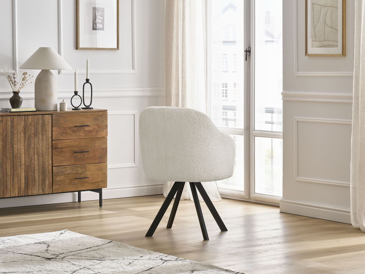 Chaise SOPHIE tissu bouclette et pieds étoile