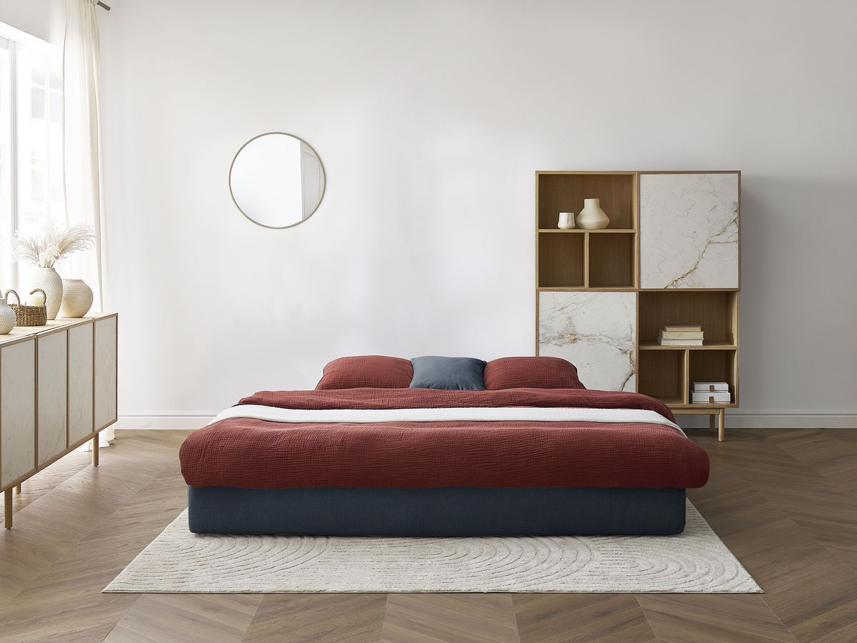 Canapé droit convertible LEANDRE bi matière avec deux poufs