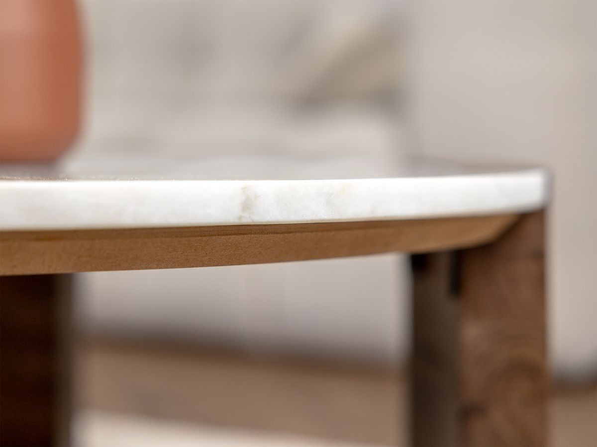 Ronde salontafel D.85 cm TORVI marmeren blad en massief acaciahouten poten