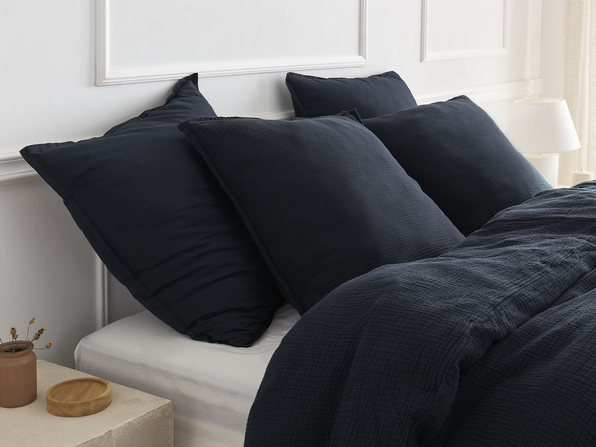 1 Taie d'oreiller HESTIA en gaze de coton bleu foncé — vue 6