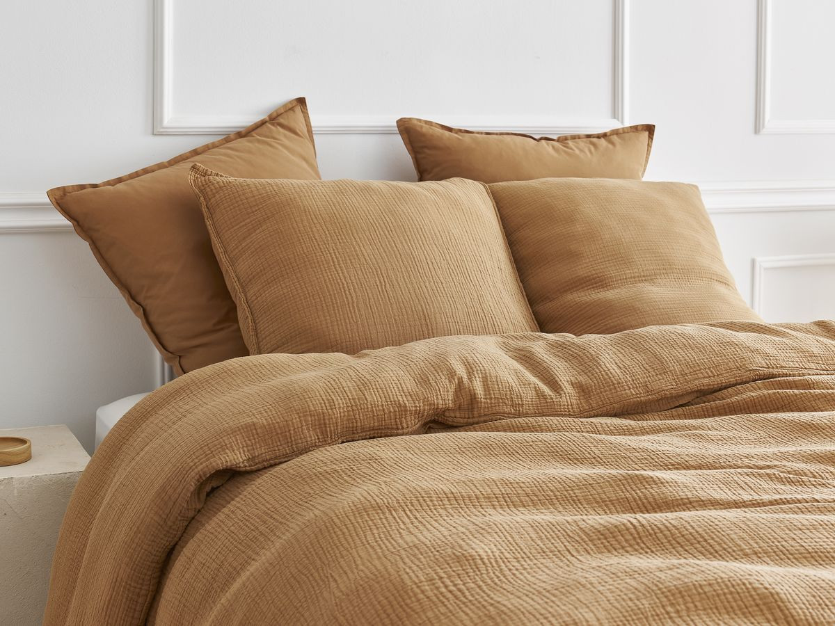 1 Taie d'oreiller HESTIA en gaze de coton ocre