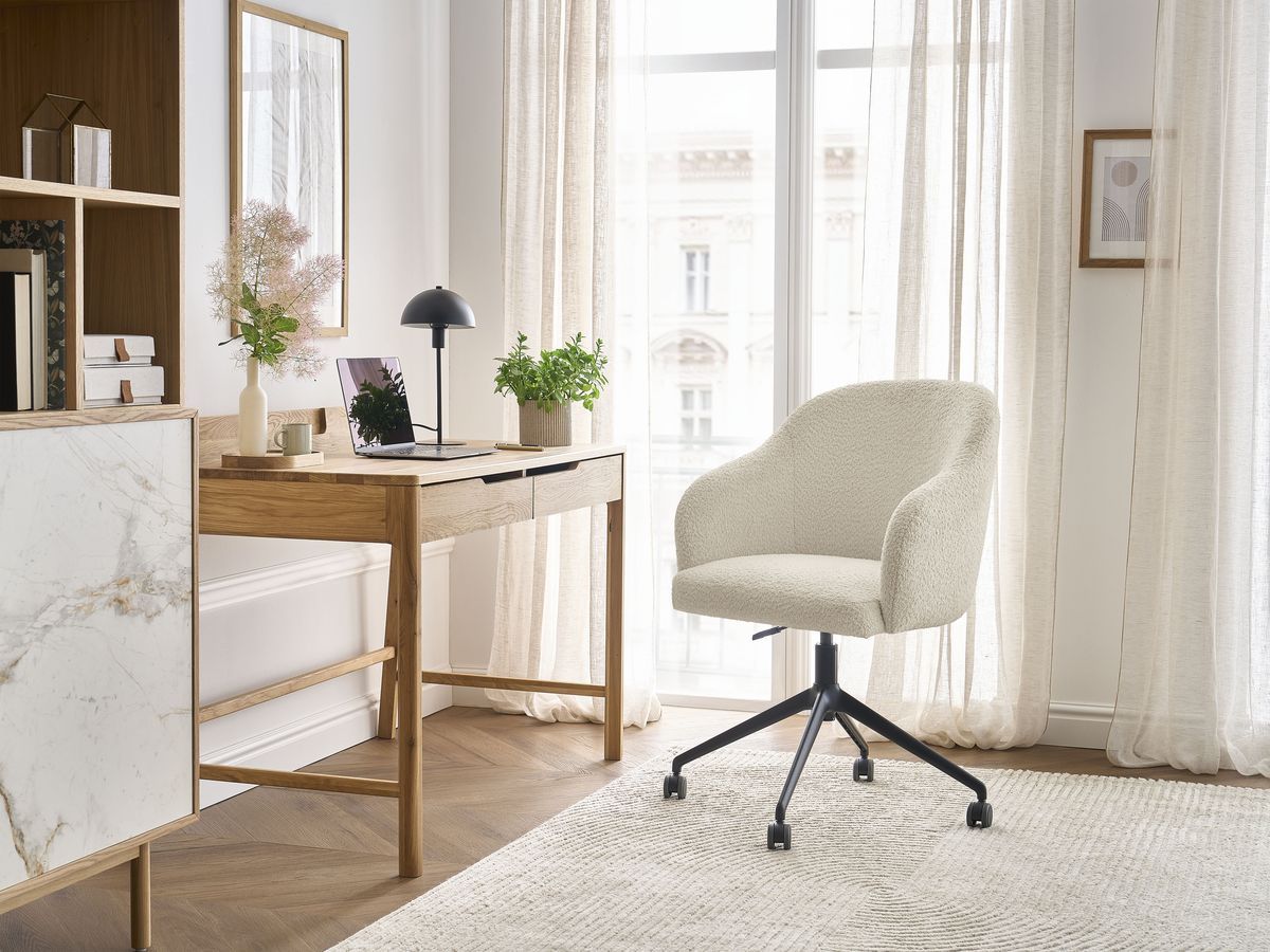 Chaise de bureau SOPHIE tissu bouclette et pietement à roulettes avec hauteur ajustable beige   BOBOCHIC