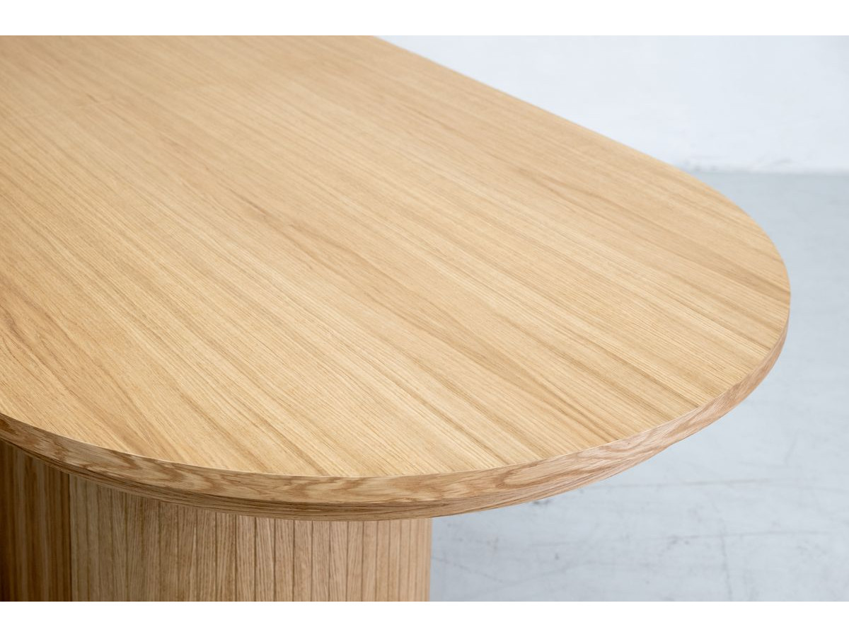 MALMOUSQUE set met uitschuifbare eettafel 210 tot 270 cm + 6 BASTIDE stoelen in massief eiken fineer