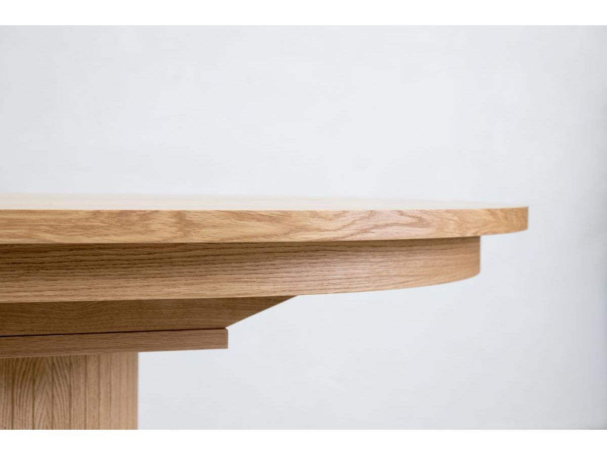MALMOUSQUE set met uitschuifbare eettafel 210 tot 270 cm + 6 BASTIDE stoelen in massief eiken fineer