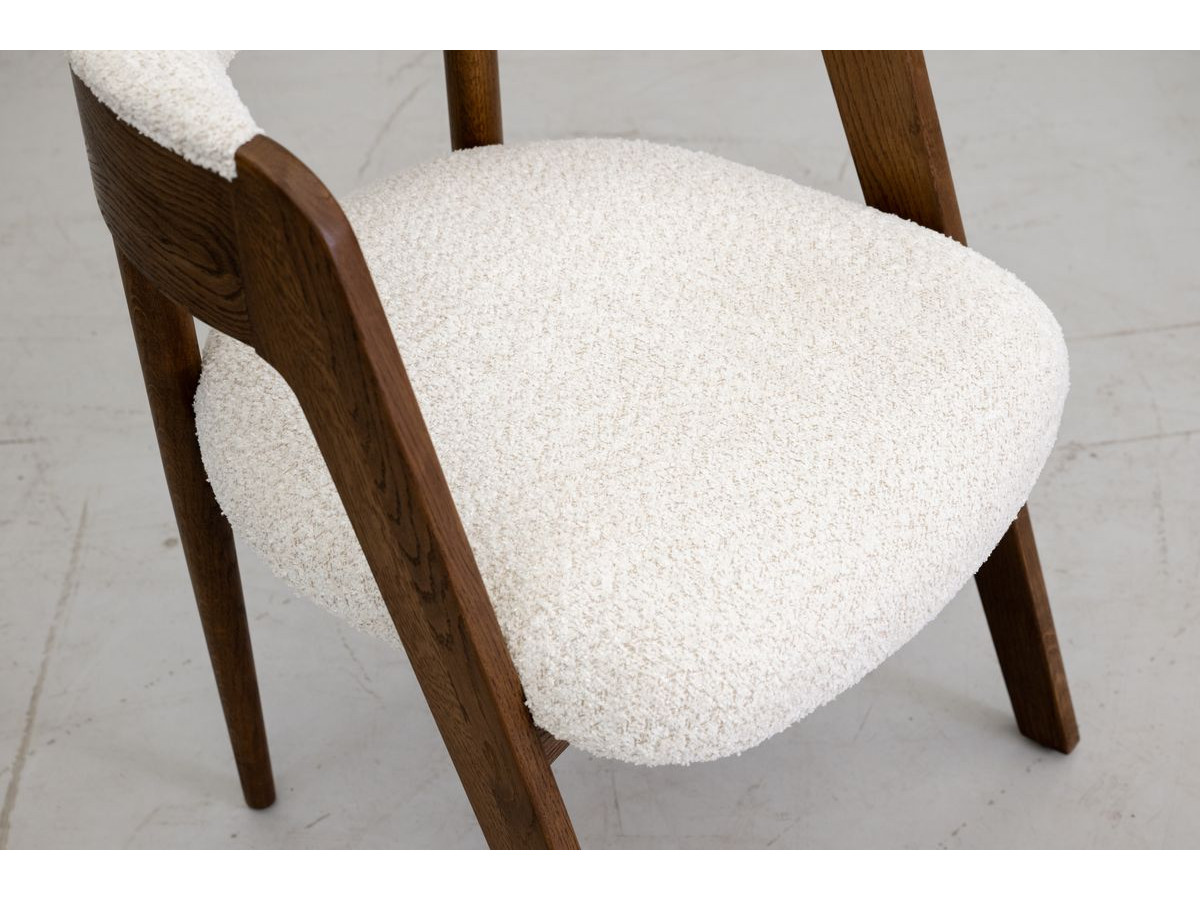 MALMOUSQUE set met uitschuifbare eettafel 210 tot 270 cm + 6 BASTIDE stoelen in massief eiken fineer