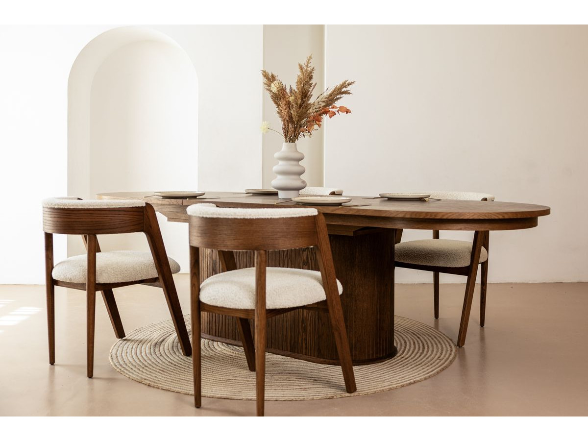 MALMOUSQUE set met uitschuifbare eettafel 210 tot 270 cm + 6 BASTIDE stoelen in massief eiken fineer