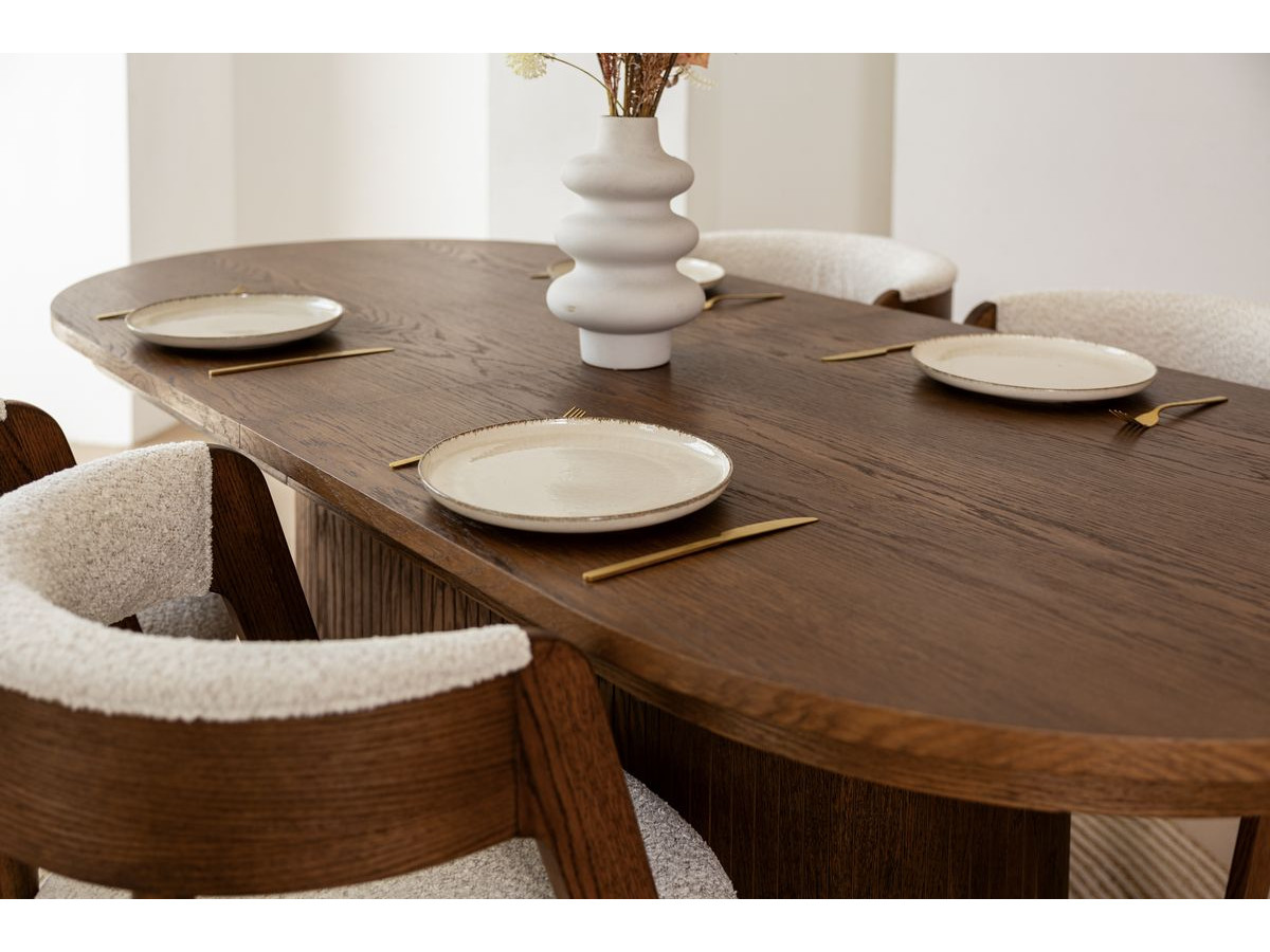 MALMOUSQUE set met uitschuifbare eettafel 210 tot 270 cm + 6 BASTIDE stoelen in massief eiken fineer