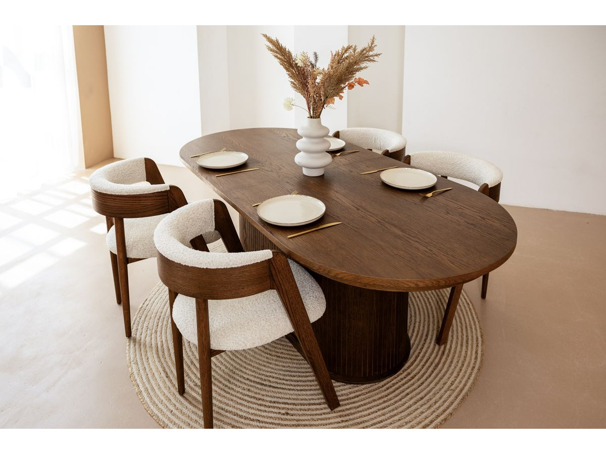 MALMOUSQUE set met uitschuifbare eettafel 210 tot 270 cm + 6 BASTIDE stoelen in massief eiken fineer