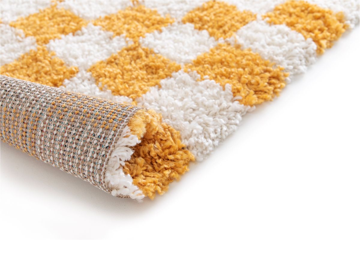 Tapis poils longs DAMIEN motifs damier jaune — vue 4