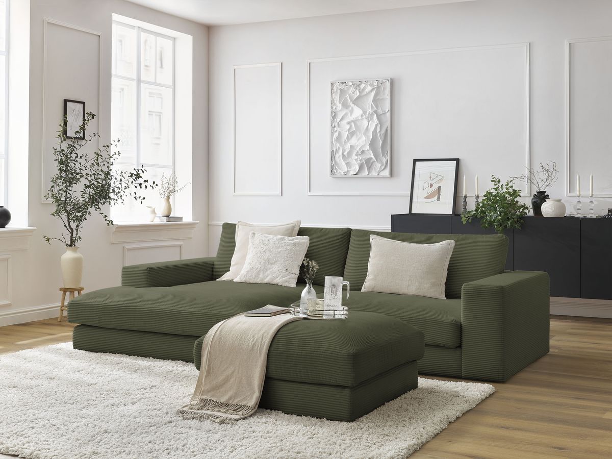 Canapé d'angle fixe compact LEONARD velours côtelé avec pouf vert clair  angle gauche BOBOCHIC 3 places