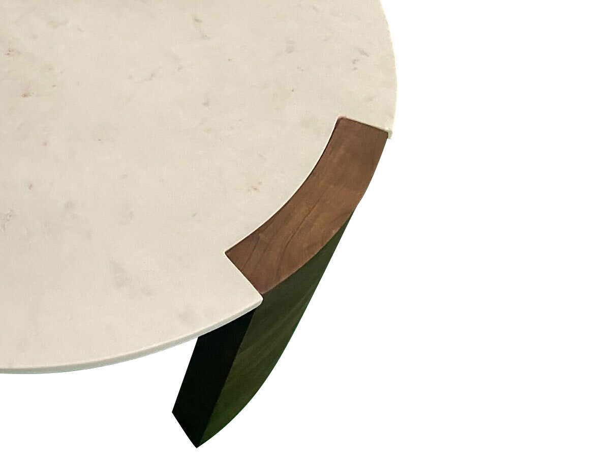 Ronde salontafel D.85 cm TORVI marmeren blad en massief acaciahouten poten