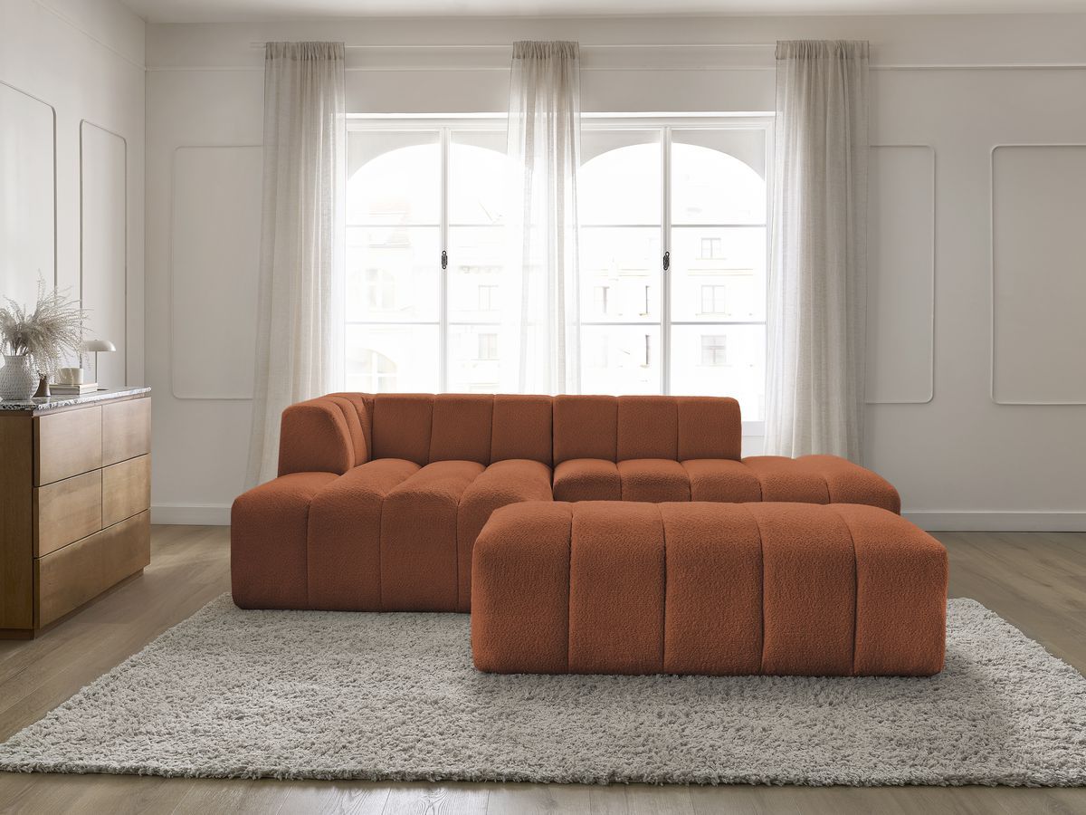 Canapé d'angle fixe modulable ANNECY tissu bouclette avec pouf orange angle gauche BOBOCHIC 4 places - Vue supplémentaire 3