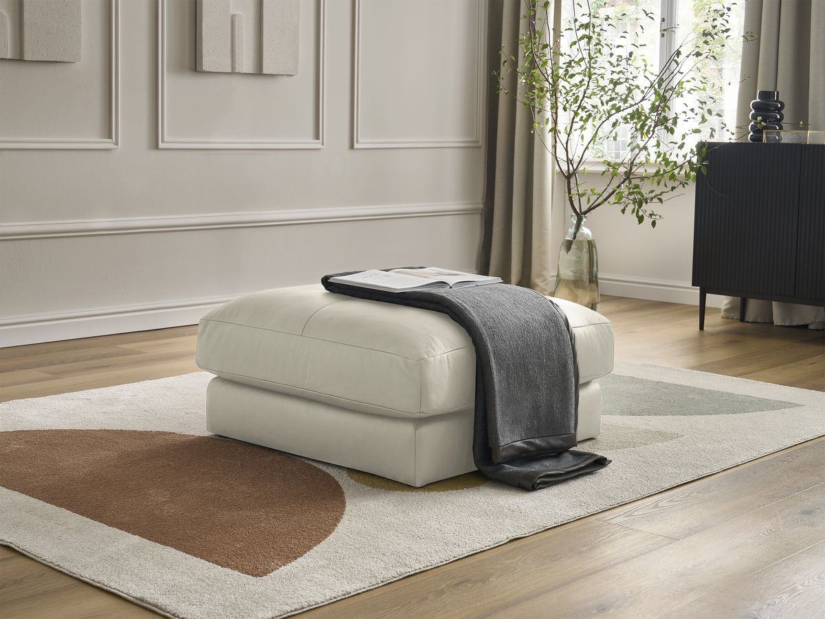 Pouf LEONARD cuir de vache beige