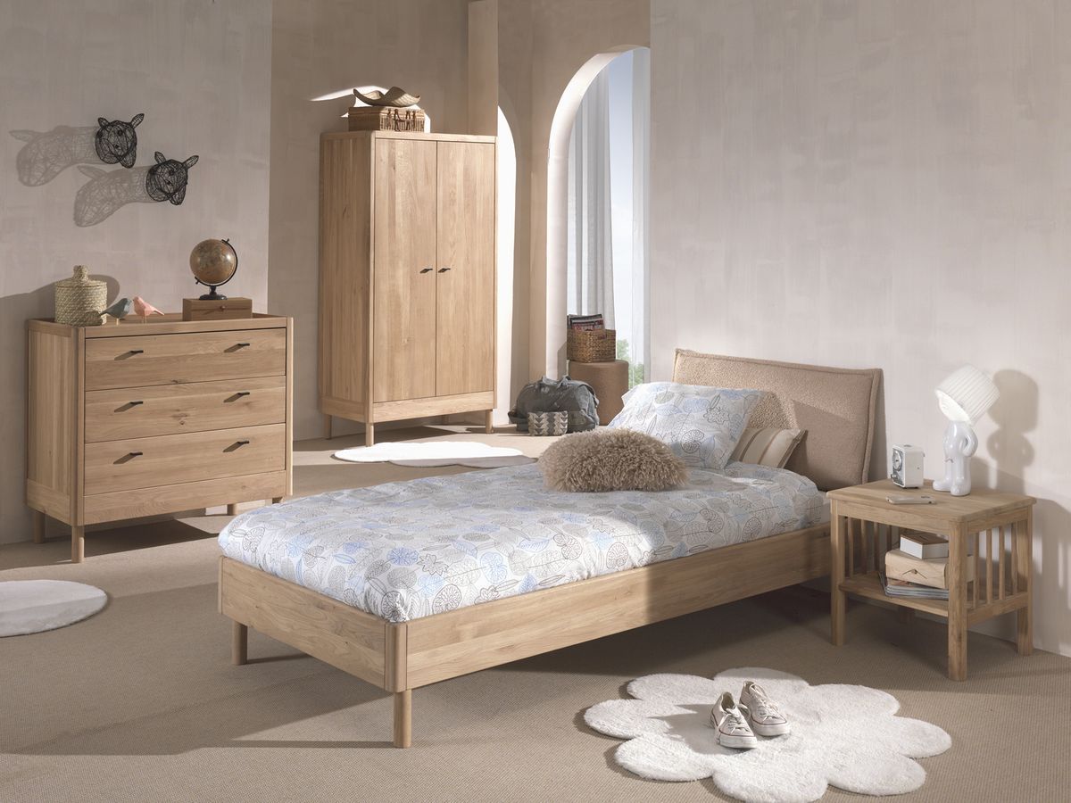 Ensemble lit enfant EMERY avec chevet + armoire + commode 3 tiroirs chêne massif