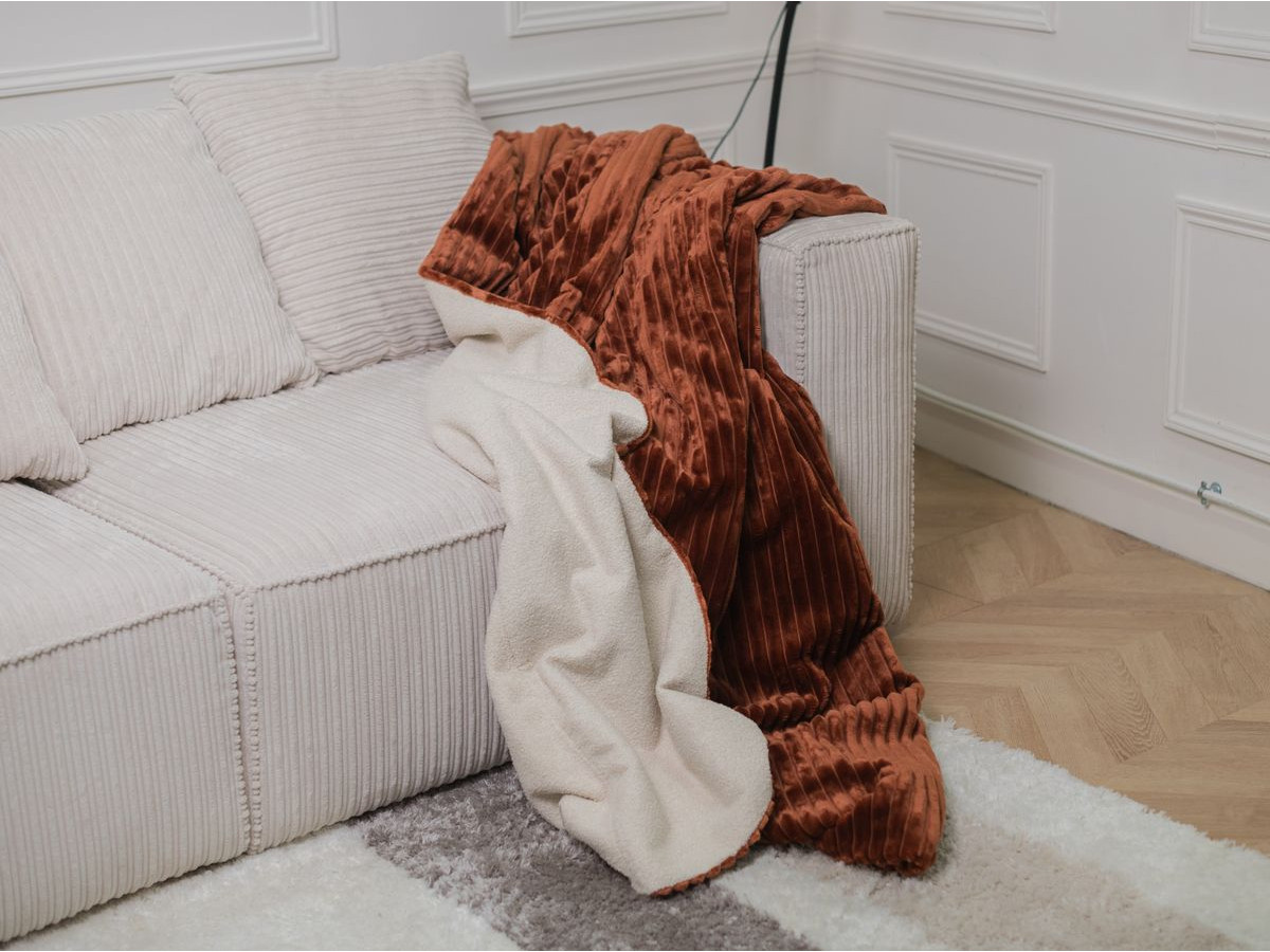 OSLO set met deken 140 x 180 cm + 2 kussens