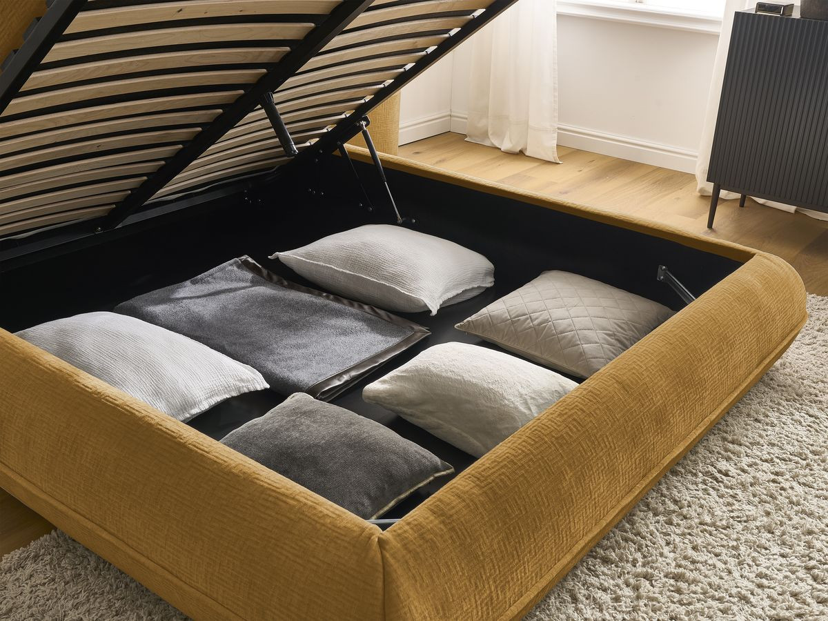 LIAM set met bed + 2 nachtkastjes in structuurstof