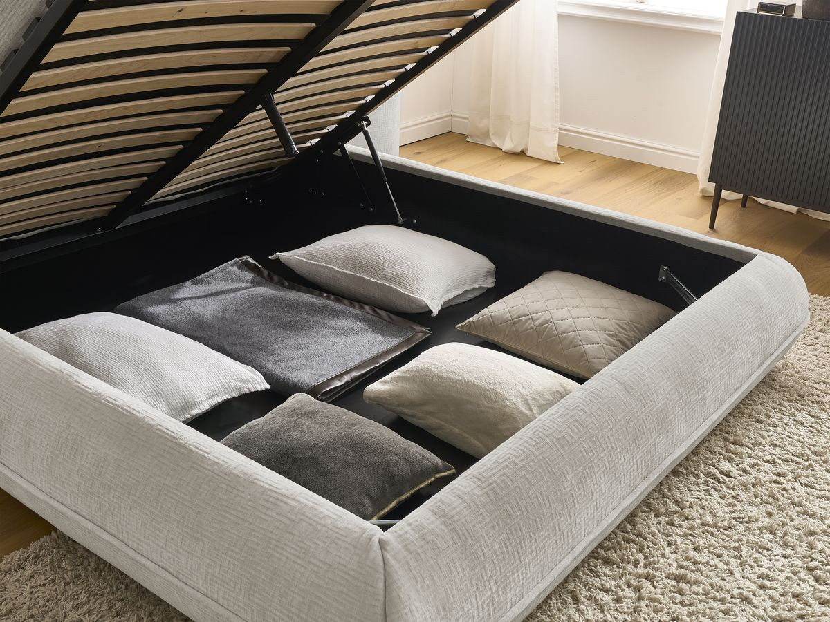 LIAM set met bed + 2 nachtkastjes in structuurstof