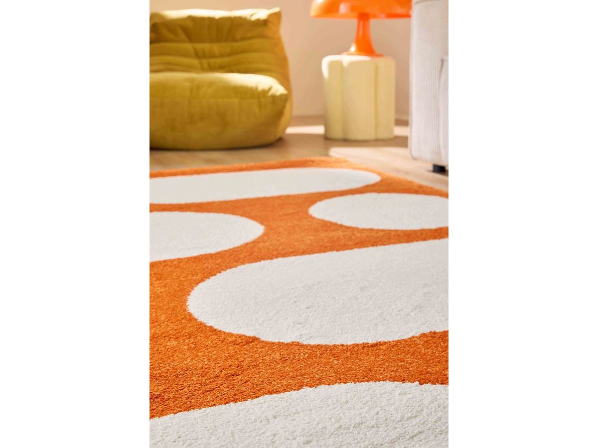 DANNY langpolig vloerkleed met retropatroon