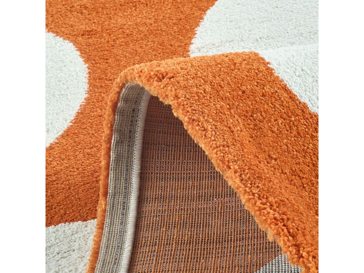 DANNY langpolig vloerkleed met retropatroon