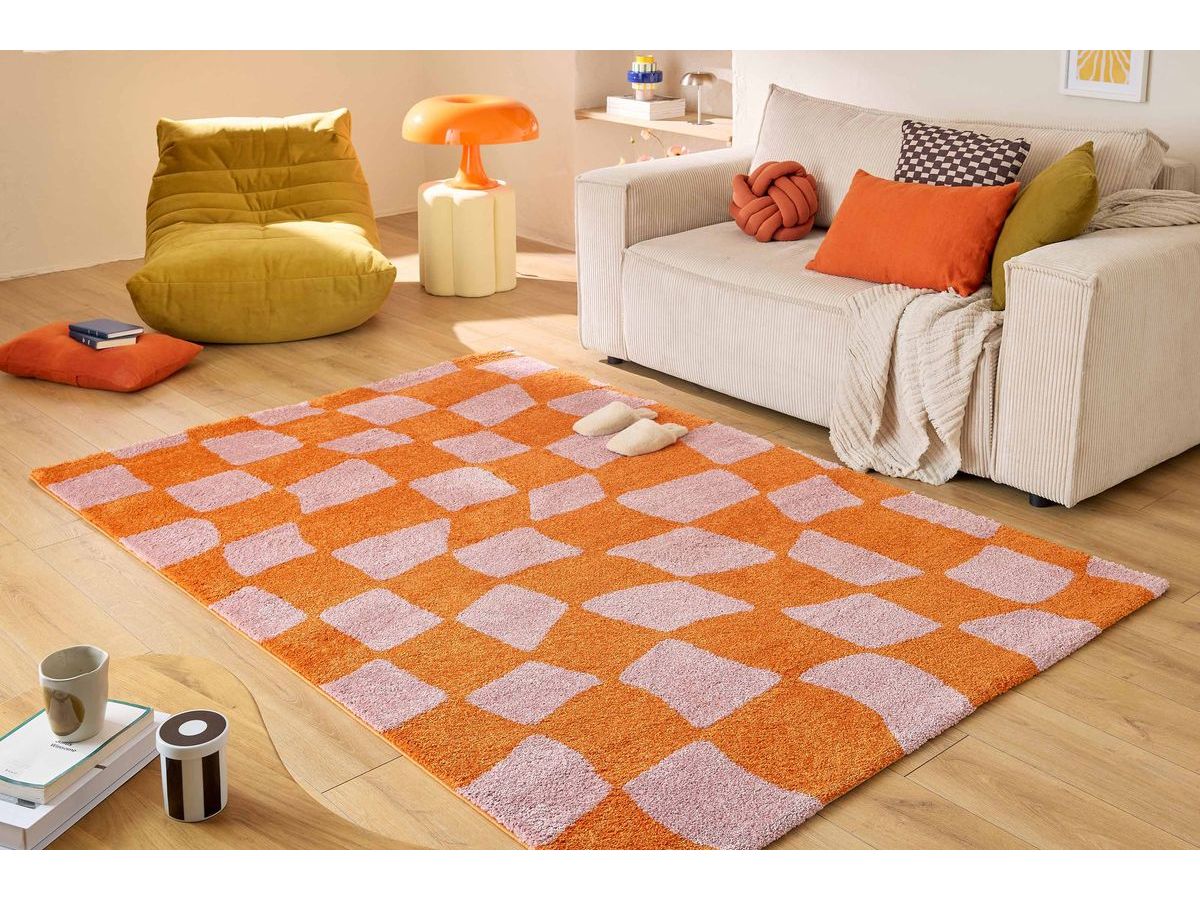 Betty langpolig vloerkleed met retropatroon