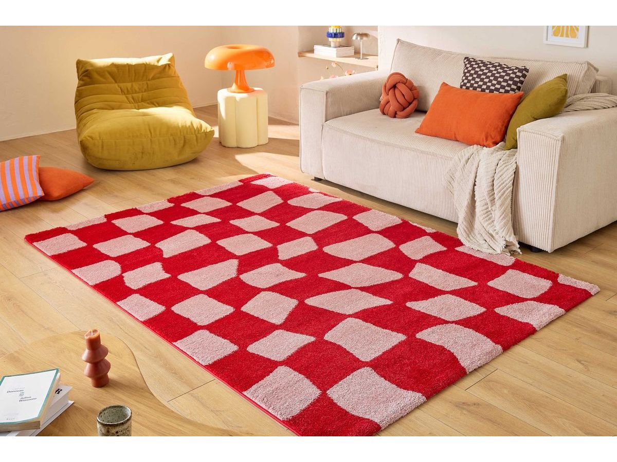 Betty langpolig vloerkleed met retropatroon