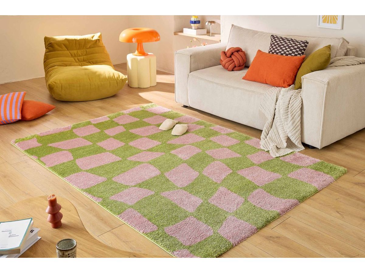 Betty langpolig vloerkleed met retropatroon