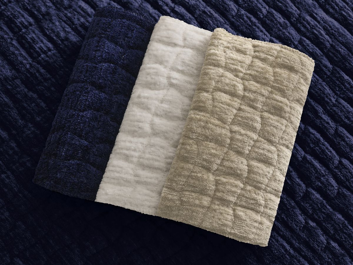 MALON getextureerd stoffen bed