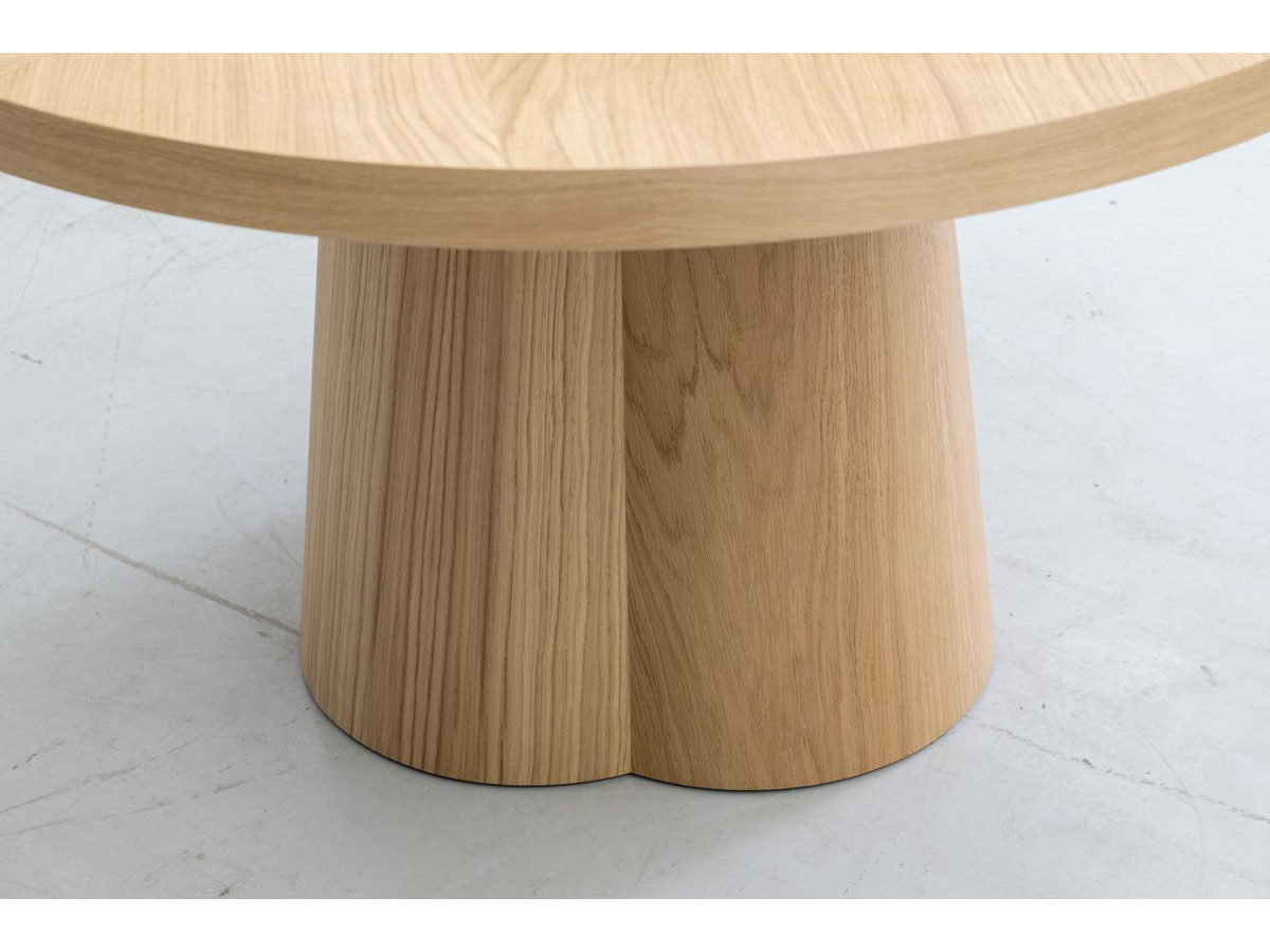 SUGITON set met ronde eettafel uitschuifbaar van 130 tot 180 cm + 4 BASTIDE stoelen in massief eiken fineer