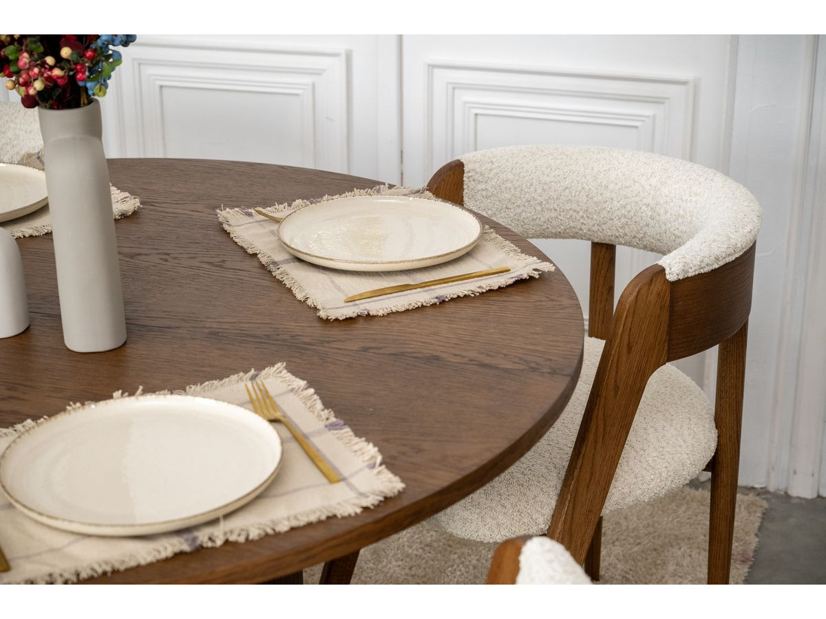 SORMIOU set met ronde eettafel uitschuifbaar van 130 tot 180 cm + 4 BASTIDE stoelen in massief eiken fineer